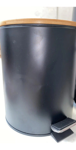 Cesto Tacho Basura Pedal 5 L Acero Bambú Negro Reacond.
