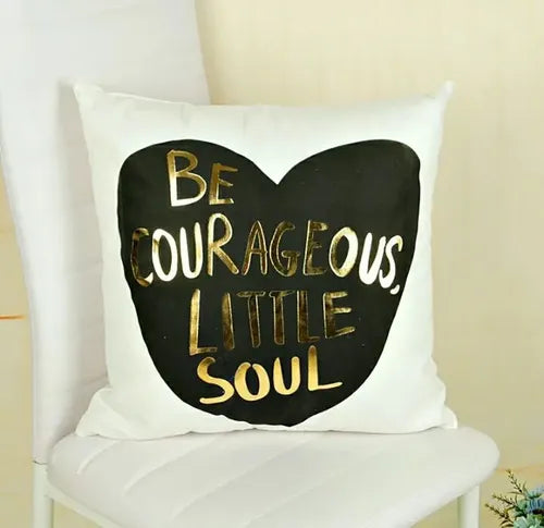 Funda Almohadón Muebleria 43x43cm Diseño Blanco Corazón