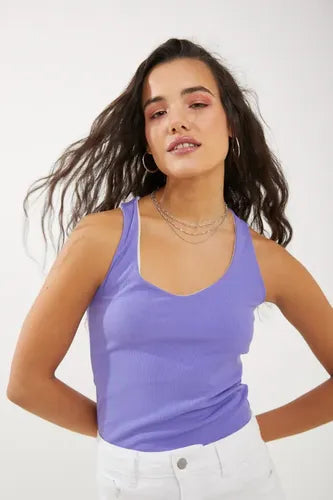 Musculosa Gota Cruz Espalda Rimmel Lila M