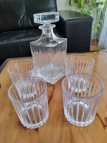 Set Mishka De 4 Vasos Whisky Vidrio 350ml Y Botella 750ml Diseño Líneas Cristal