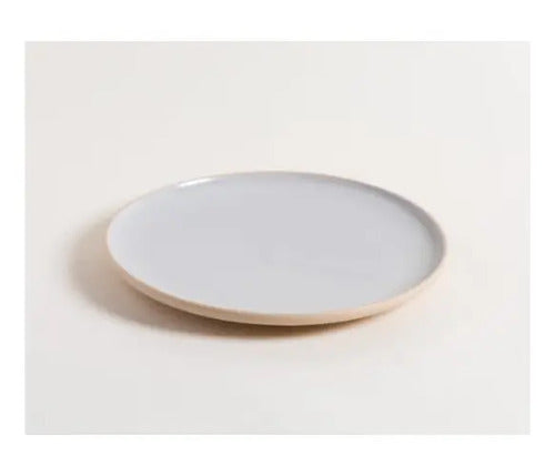 Plato Playo Korba Brillante Gris Claro De 27 Cm, De Cerámica Mishka