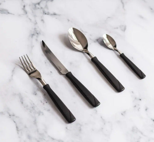 Set De 24 Cubiertos Acero Inoxidable Con Mango Plástico