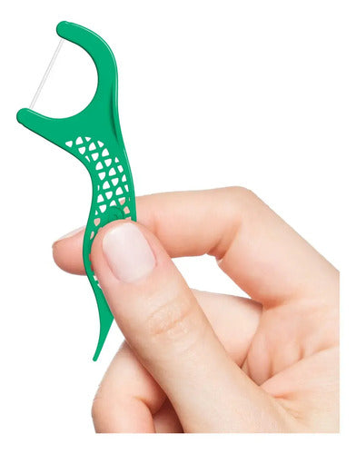 Hilo Dental GUM Encerado con Flúor 40 Unidades · 2138 · foto 02