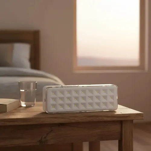 Luz Emergencia Led Potente Recargable 30 Leds Blanco Airbnb