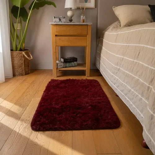 Alfombra Peluda Fimeli 100 x 60 cm para Pie o Costado de Cama Bordó · 16098 · foto 04