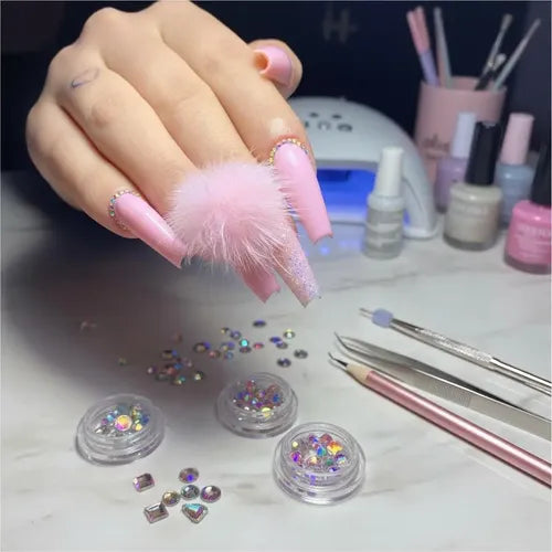 Dije Kawaii Pompon Con Imanes Paris Para Uñas Soft Gel Uv Caja X 10 Pompon
