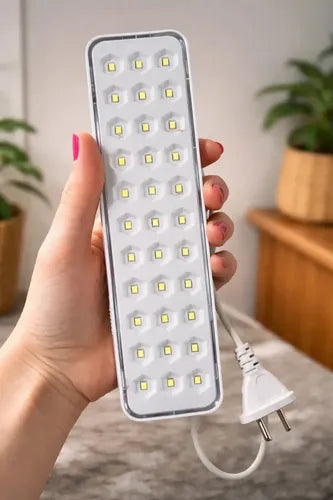Luz Emergencia Led Potente Recargable 30 Leds Blanco Airbnb