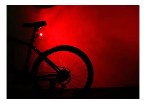 Luz Trasera Solar para Bicicleta 3 Modos Ajustable Rojo · 16850 · foto 07