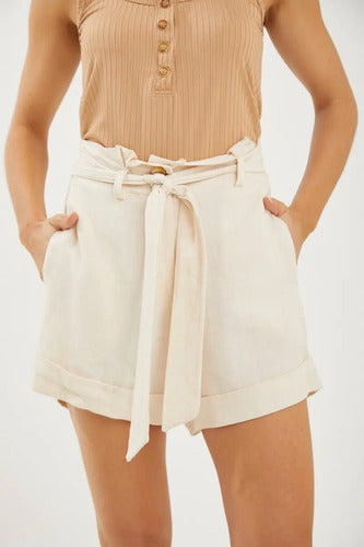 Short De Lino Con Lazo Rimmel Crudo S
