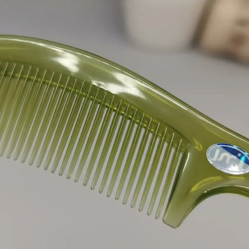 Peine Plástico Con Mango Desenreredante Ideal Rizos Verde Claro