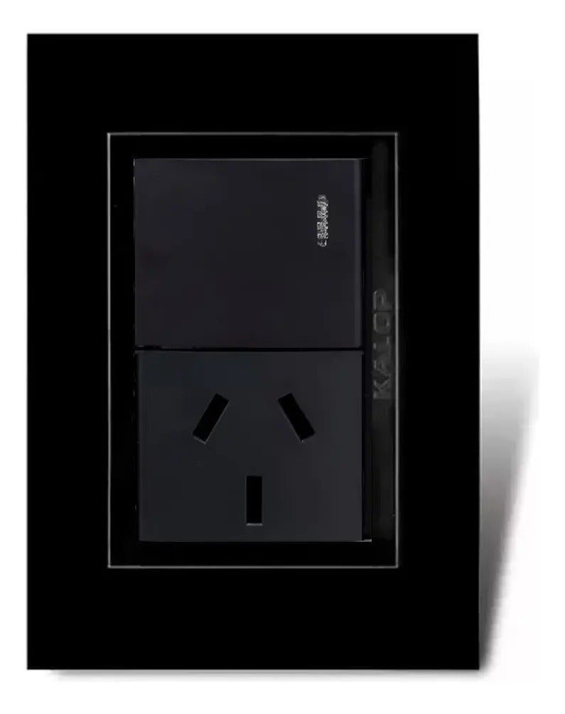 Llave De Luz Armada Kalop Civil Toma 20amp Negro