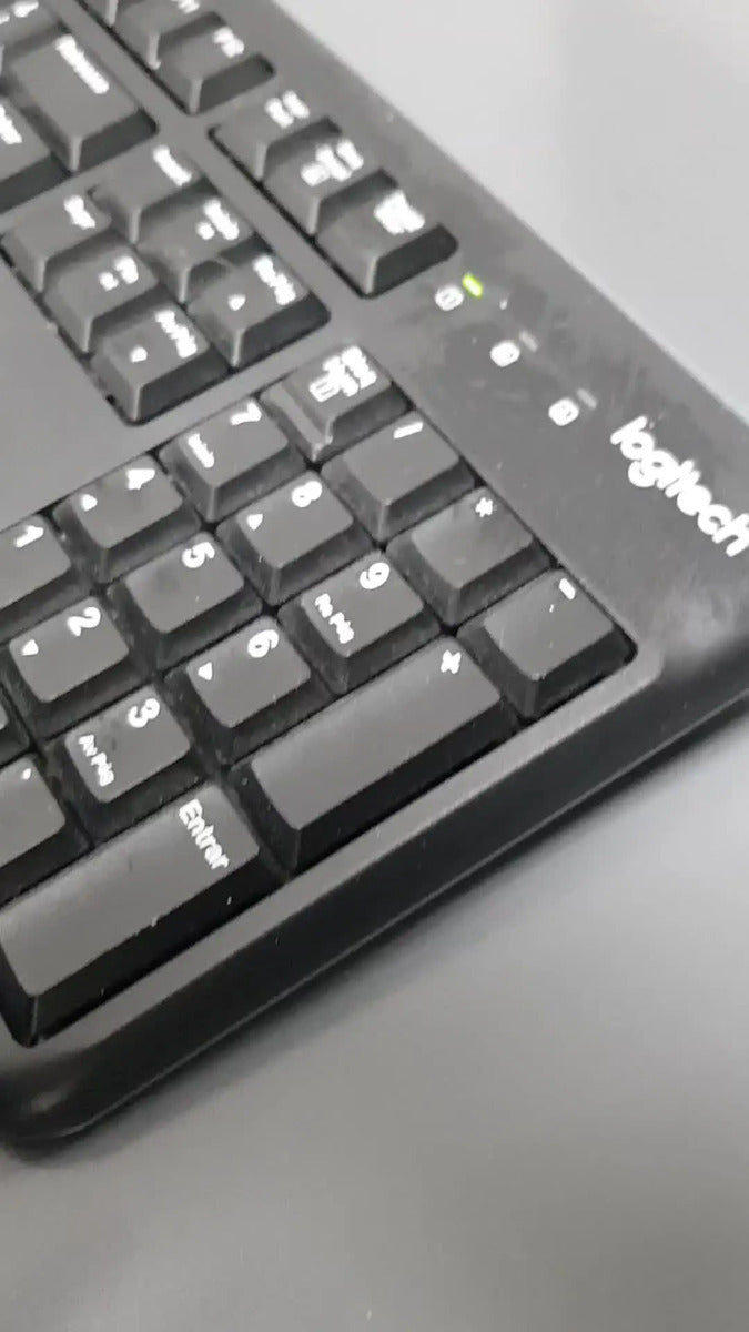 Teclado Logitech QWERTY Membrana inglés US color negro