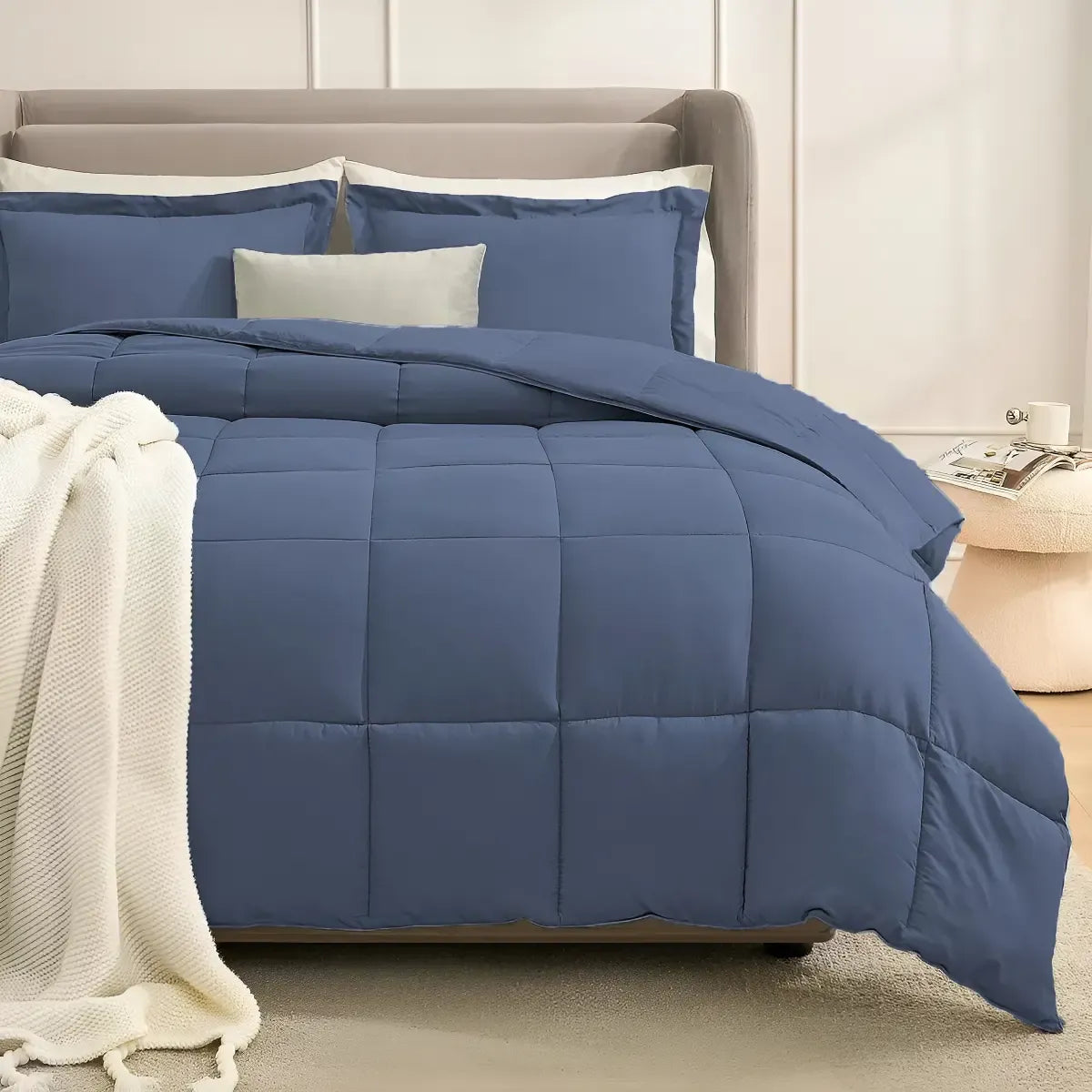 Acolchado Distrito Blanco Plumon 4 Estaciones 600 H Con Fundas 1 1/2 Twin Size 170 X 250 Cm Color Azul Marino